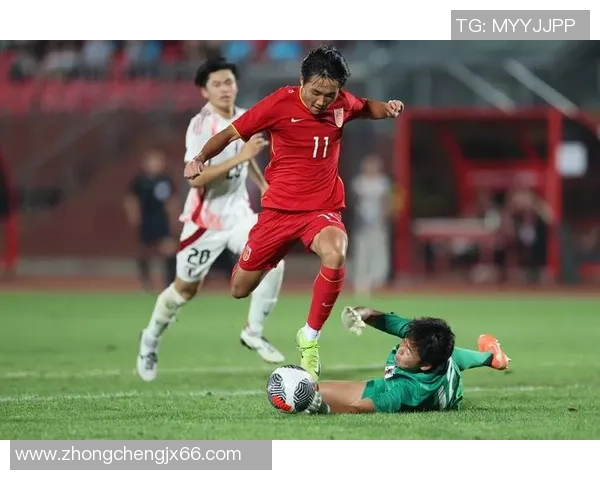 新疆足球明星在国际赛场上挑战日本队展现风采与实力 新疆足球明星在国际赛场上挑战日本队展现风采与实力